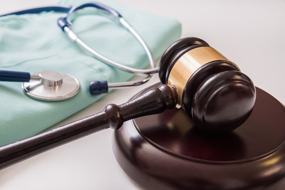 can-you-sue-a-naturopathic-doctor-for-medical-malpractice